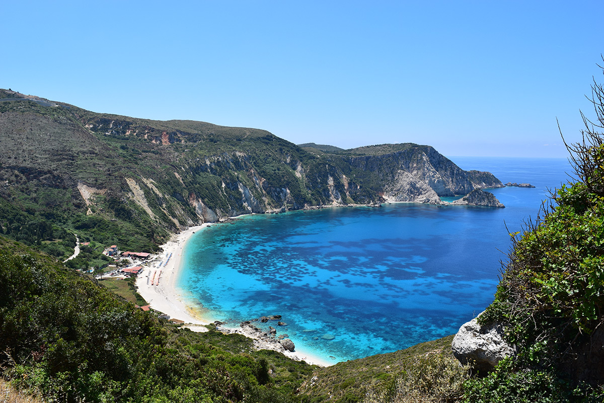 Suites Lixouri Kefalonia - Kefalonia Sea View Apartments - Accommodation in Lixouri Kefalonia - Luxury Suites Kefalonia - Kefalonia Luxury Apartments with sea view close to the beach - Lixouri Kefalonia Apartments - Light Suite Kefalonia - Bright Suite Kefalonia.